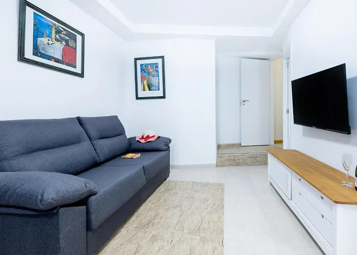 1i. Cozy Flores With Pool Apartment *